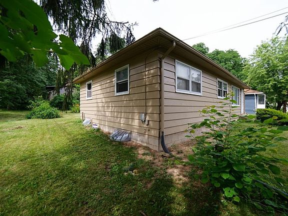 2nd image of 2460 Cherry Hill Ave