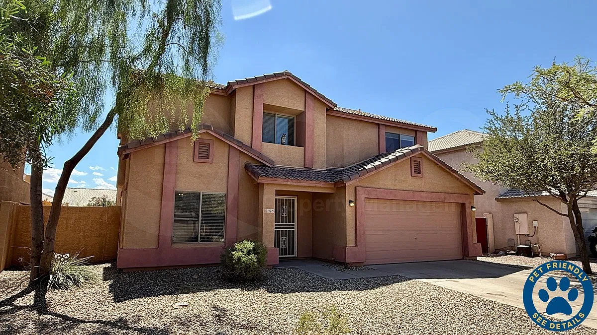 3 bed, 2.5 bath, 2059 sqft, $2,000 — Photo 1