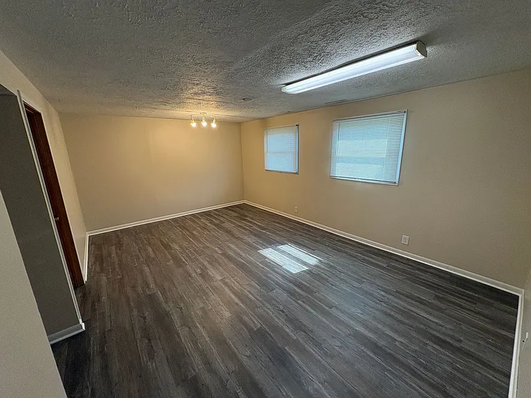 1804 Hartley St — Photo 21