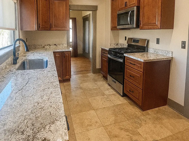 207 W Speedway Blvd — Photo 4
