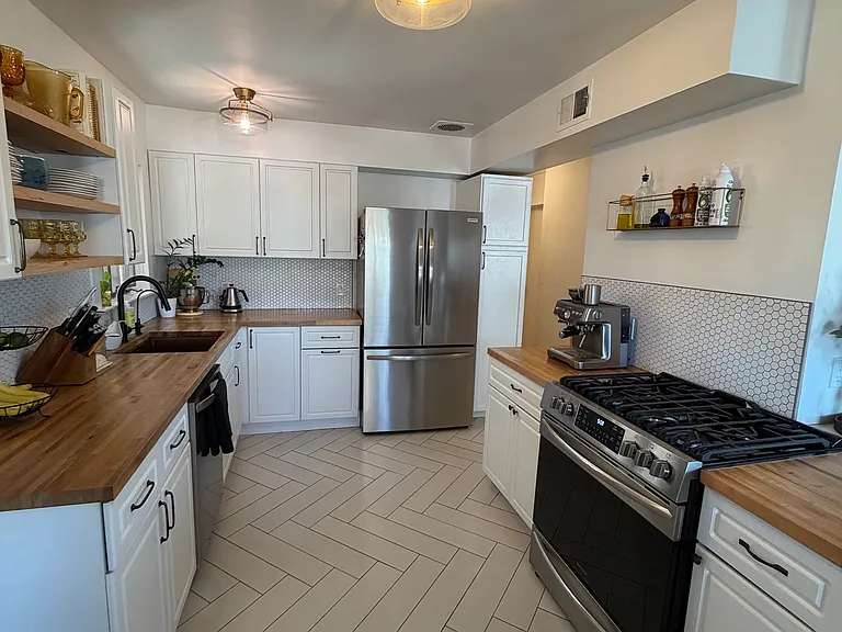 1601 Chaska Pl — Photo 8