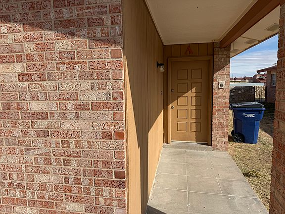 2nd image of 3582 E Glen Dr #A