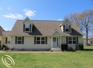 19200 Clark Rd, Belleville, MI 48111