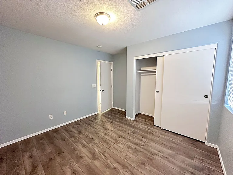 5241 Pendergrass St — Photo 16
