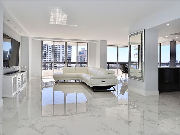 3rd image of 3500 Mystic Pointe Dr APT 2503