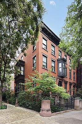 1st image of 156 Lafayette Ave #1