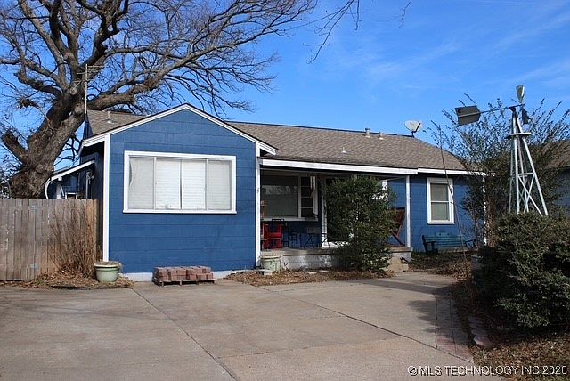 1st image of 307 E 46th St