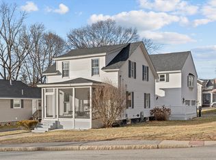 877 Westford St, Lowell, MA 01851