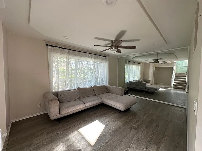 1058 Awawamalu St #E — Photo 18