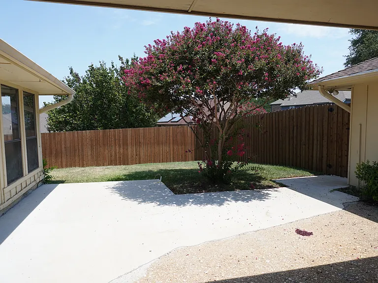 2721 Timberleaf Dr — Photo 25