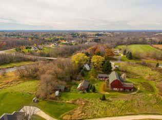 1770 Granville Rd, Cedarburg, WI 53012