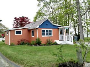 2 Wells St, Niantic, CT 06357