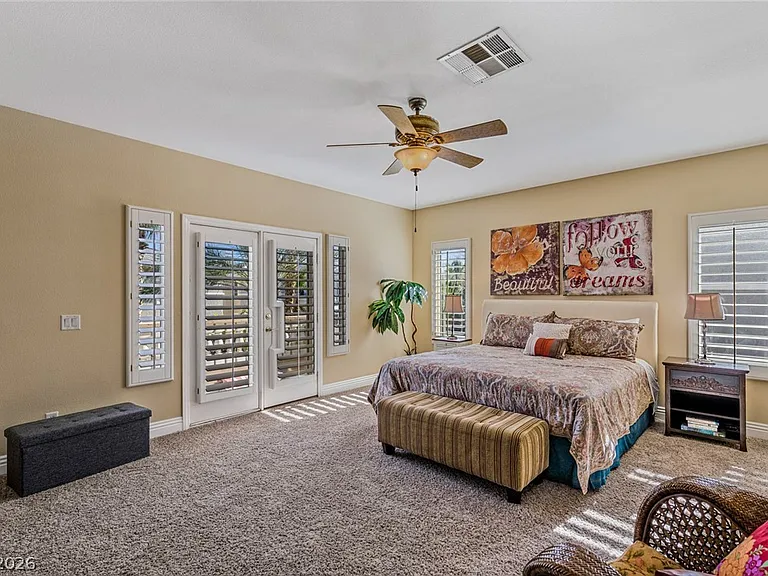 724 Pinnacle Heights Ln — Photo 30