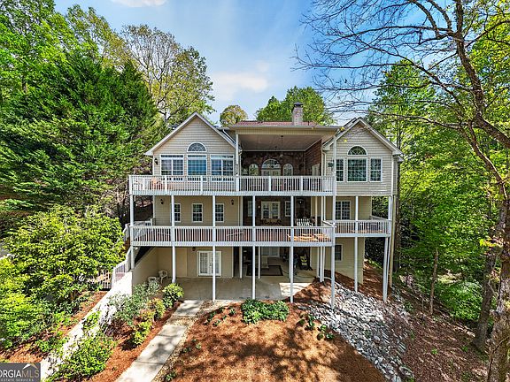 3rd image of 5804 Ridgewater Cir