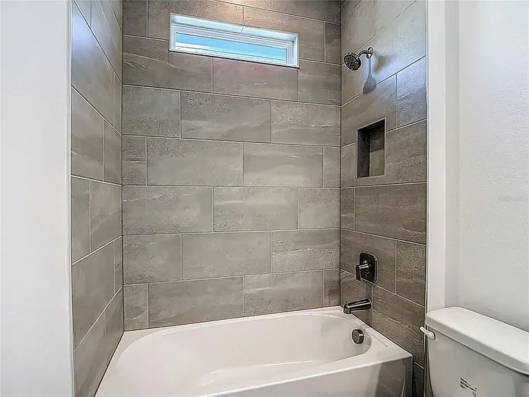 410 S West Shore Blvd — Photo 40