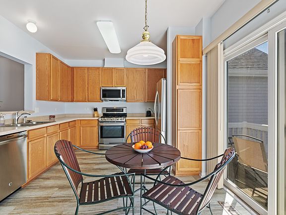 5th image of 1042 Savoy Ct #16-2