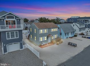 7 E 19th St, Brant Beach, NJ 08008