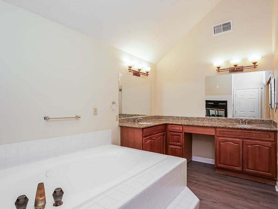 1st image of 14639-951 S Hearthstone Green Dr #A2022