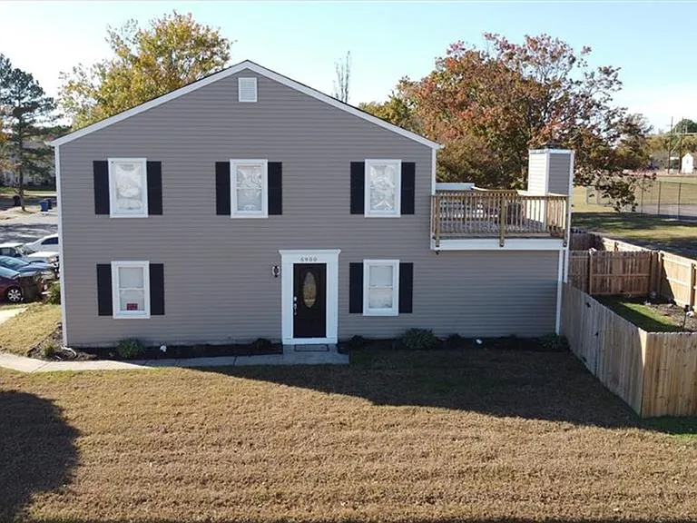5900 Clear Springs Ct — Photo 1