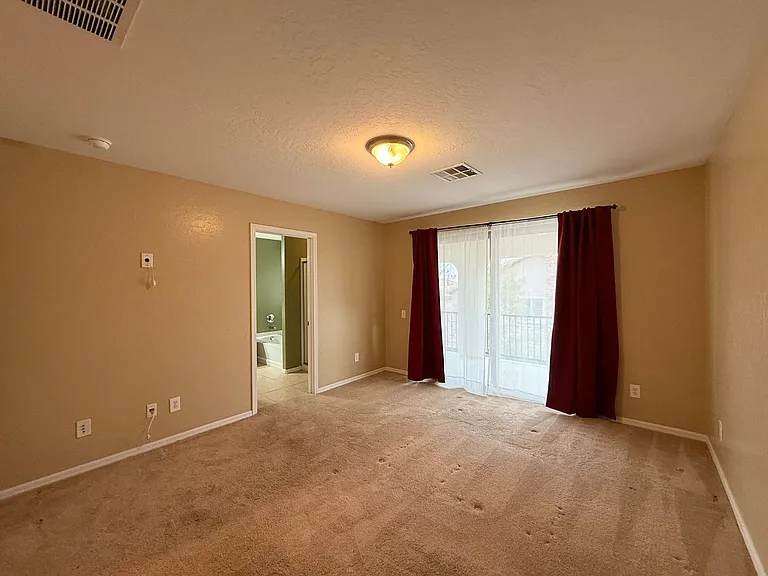 11833 Bussero Ct — Photo 18