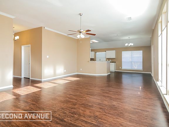 5th image of 616 Elm Falls Pl