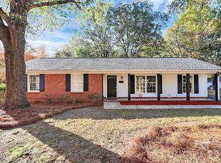 7118 April Ridge Ln, Charlotte, NC 28215