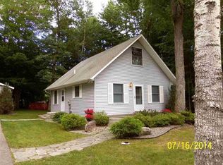 183 Pepperell Ave, Houghton Lake, MI 48629