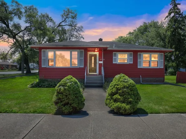 725 E 161st St, South Holland, IL 60473