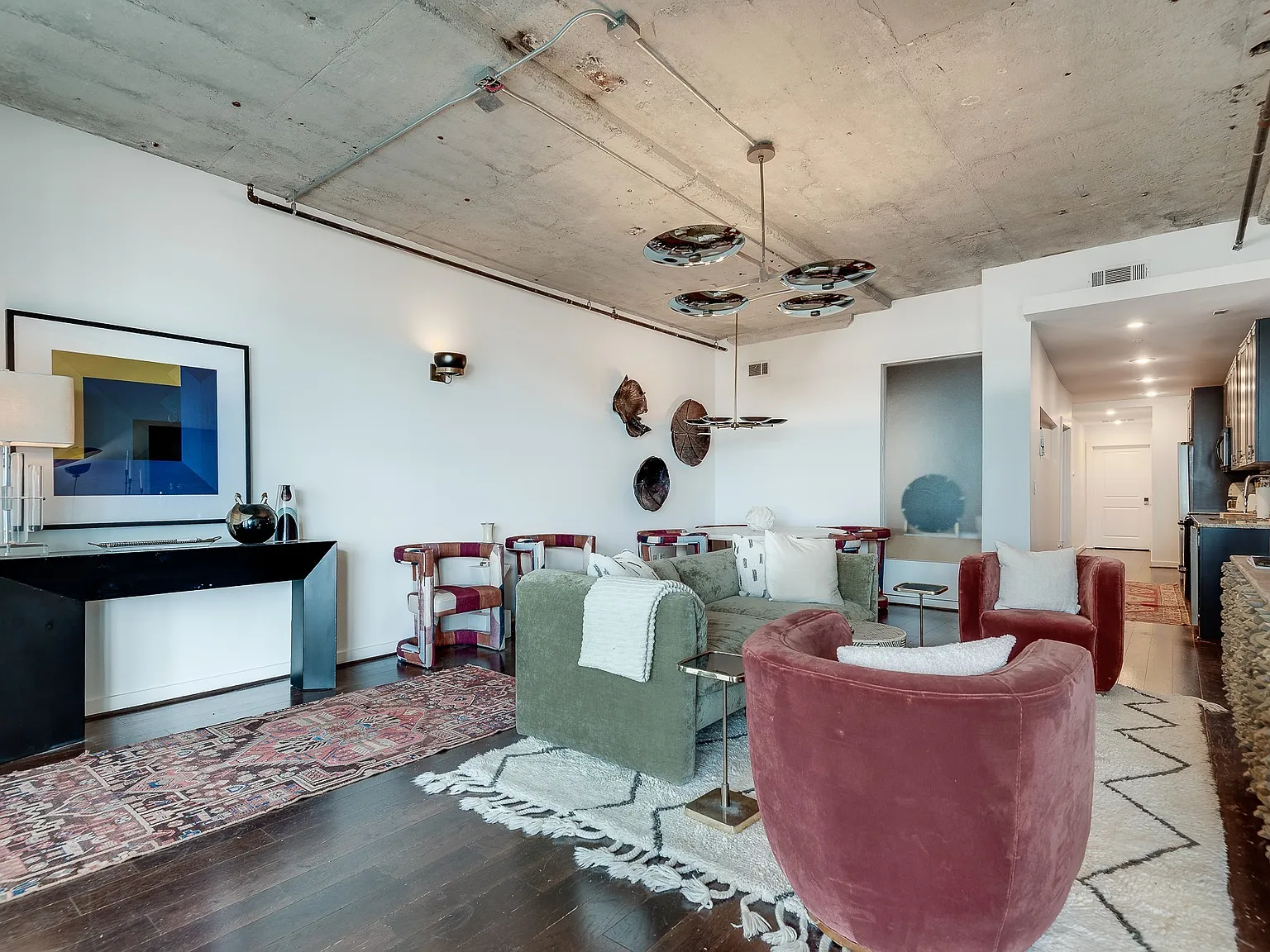 1 bed, 1282 sqft, $3,500 — Photo 4