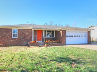 4602 S Maple Dr, Sand Springs, OK 74063