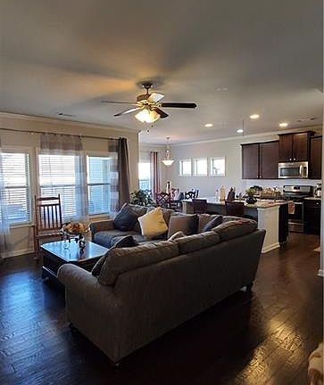 4th image of 4596 Sweetwater Dr
