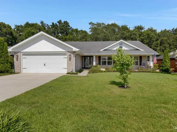 5605 Tucker Cir, Pace, FL 32571