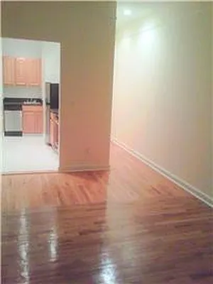 Rented by Metropolis Real Estate of Manhattan | media 44