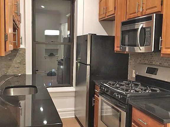 5th image of 322 7th Ave APT 5