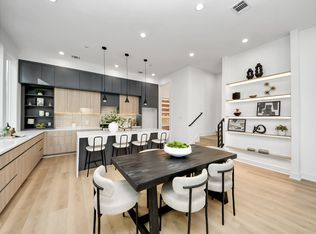 1601 W 25th St, Houston, TX 77008