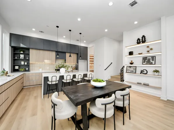 1601 W 25th St, Houston, TX 77008