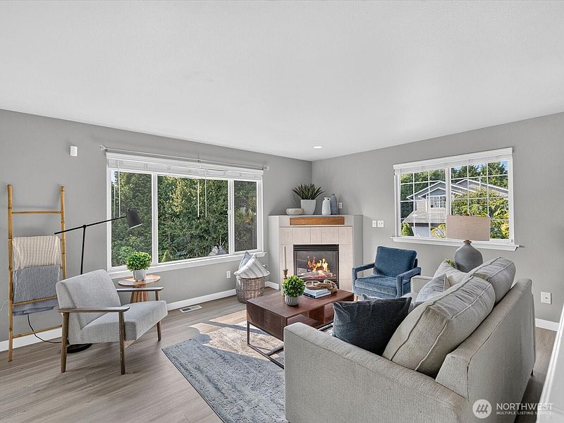 4th image of 13018 42nd Avenue SE