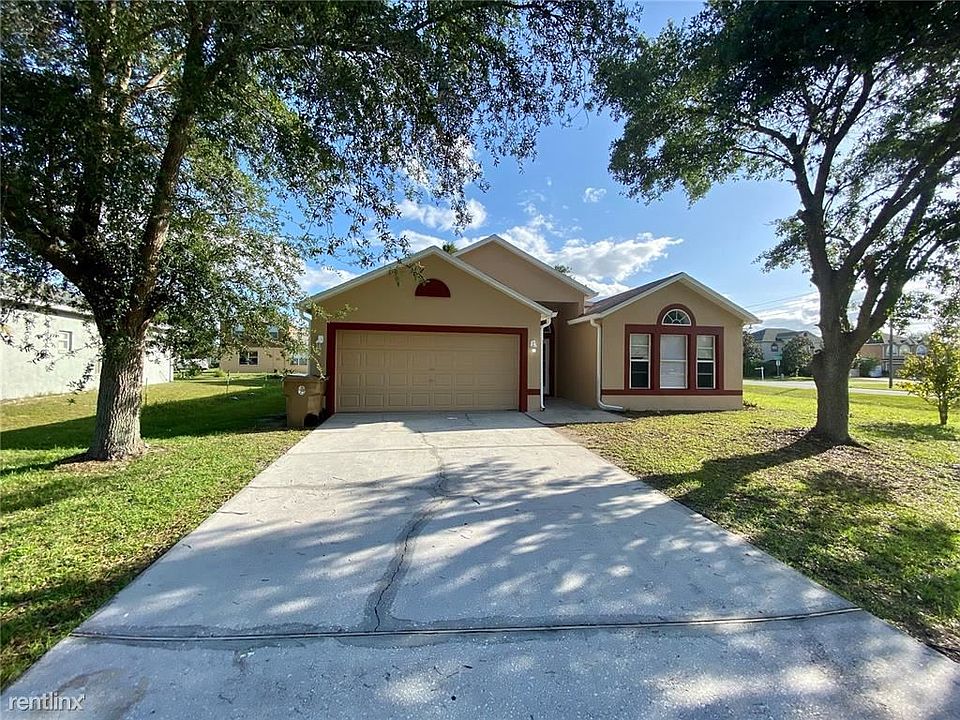 1st image of 300 Corsica Ct