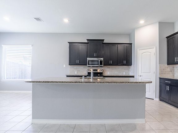 5th image of 3137 Sunny Hill Way