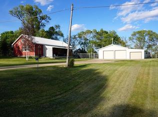 3110 230th Ave, Hopkinton, IA 52237