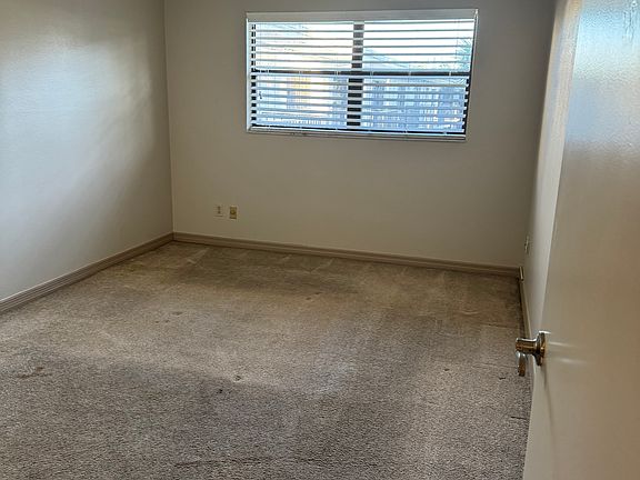 5th image of 1504 Virginia Ave APT 215