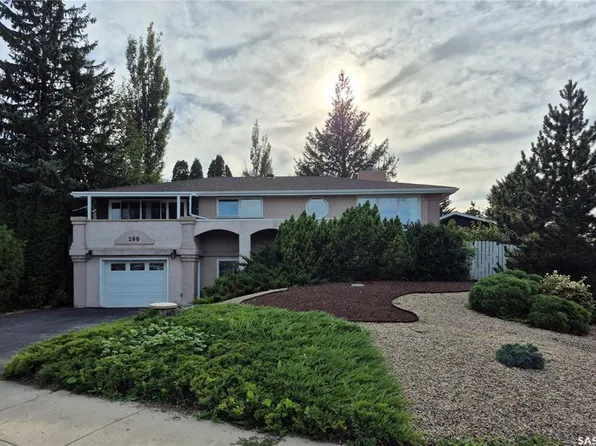 280 Hayes DRIVE, Swift Current, SK S9H 4H1
