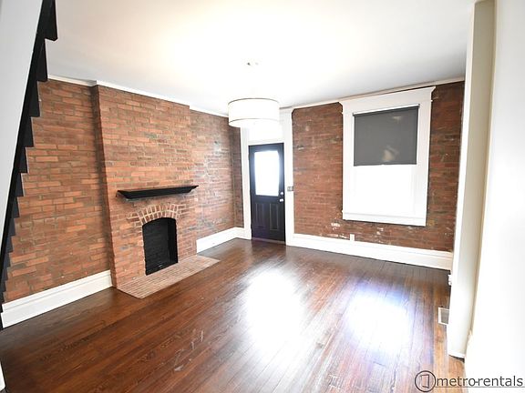 4th image of 300 Reinhard Ave