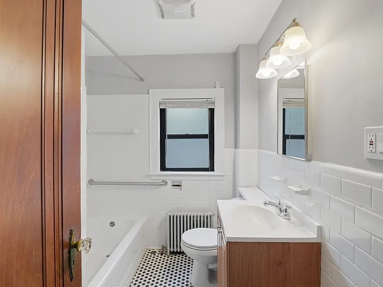 34 Weston Ave #4 — Photo 23