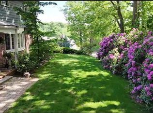 11 Pickman Rd, Beverly, MA 01915