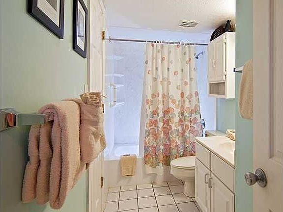4th image of 510 Gulf Shore Dr Unit 303