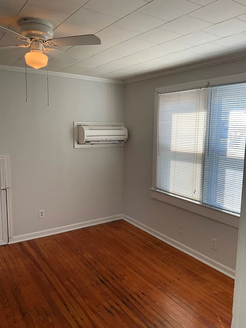 Studio Apartment in Belmont - Available Now! Welcome Home! — Photo 4