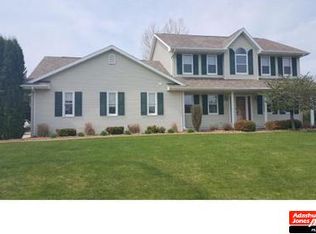 375 Forest View Rd, Oshkosh, WI 54904