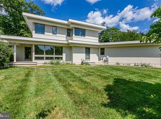 171 E Delaware Ave, Pennington, NJ
