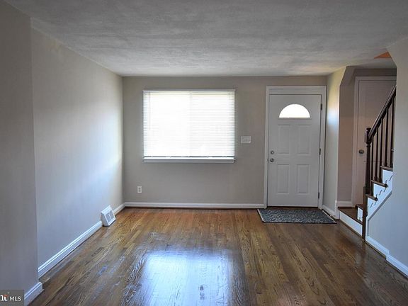 4th image of 7868 Saint Gregory Dr